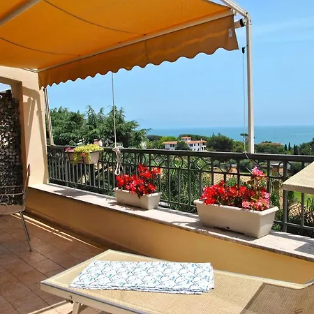 Casa Dinky Attico Con Terrazza Vista Mare Formia